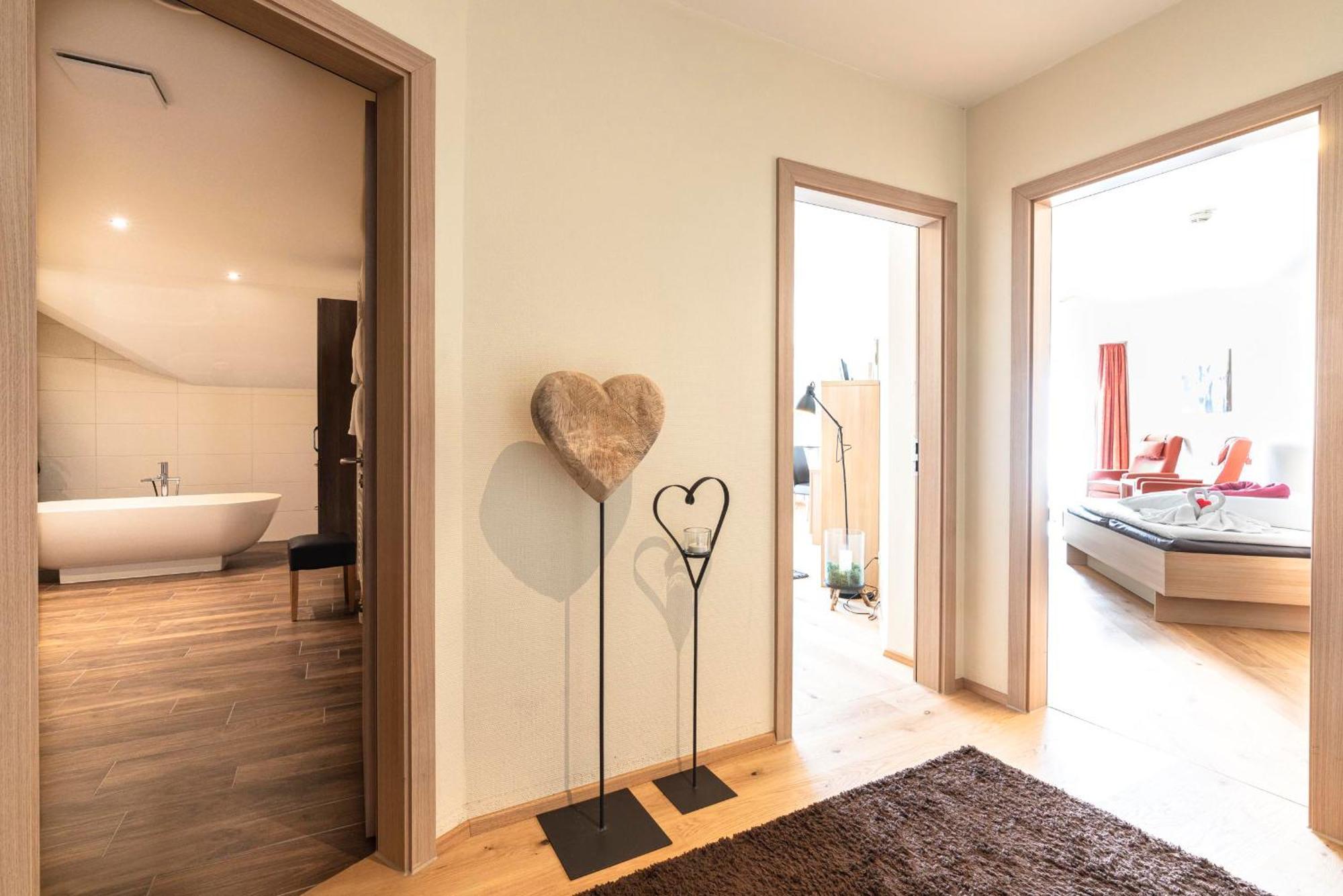 Hotel Dirsch Wellness & Spa Resort Emsing Eksteriør billede